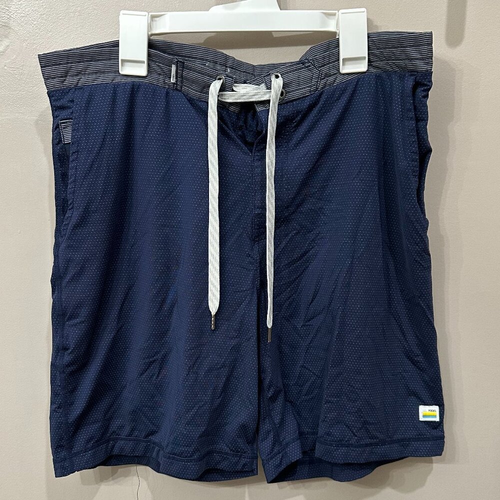 Vuori Evolution Short 32" Navy